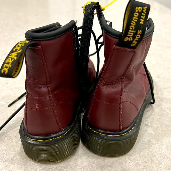 Dr. Martens 1460 kids ankle Maroon Boots sz 1 cherry red leather hightop shoes - Picture 9 of 16